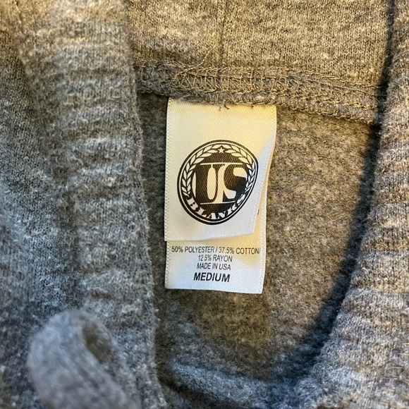 Comfy Wisconsin Home Hoodie. Sz Medium. Great Condition. - Picture 6 of 6